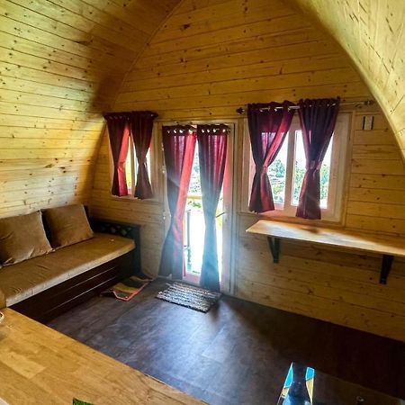 Cozy Capsules - Modern Hut Bed and Breakfast Kukkal Exterior foto